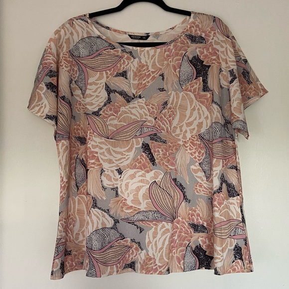Shein floral top with waist tie - Picture 1 of 7